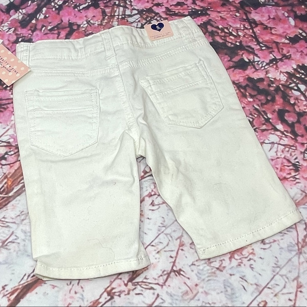 Celebrity Pink Little Girls White Skimmer Shorts - Picture 5 of 6